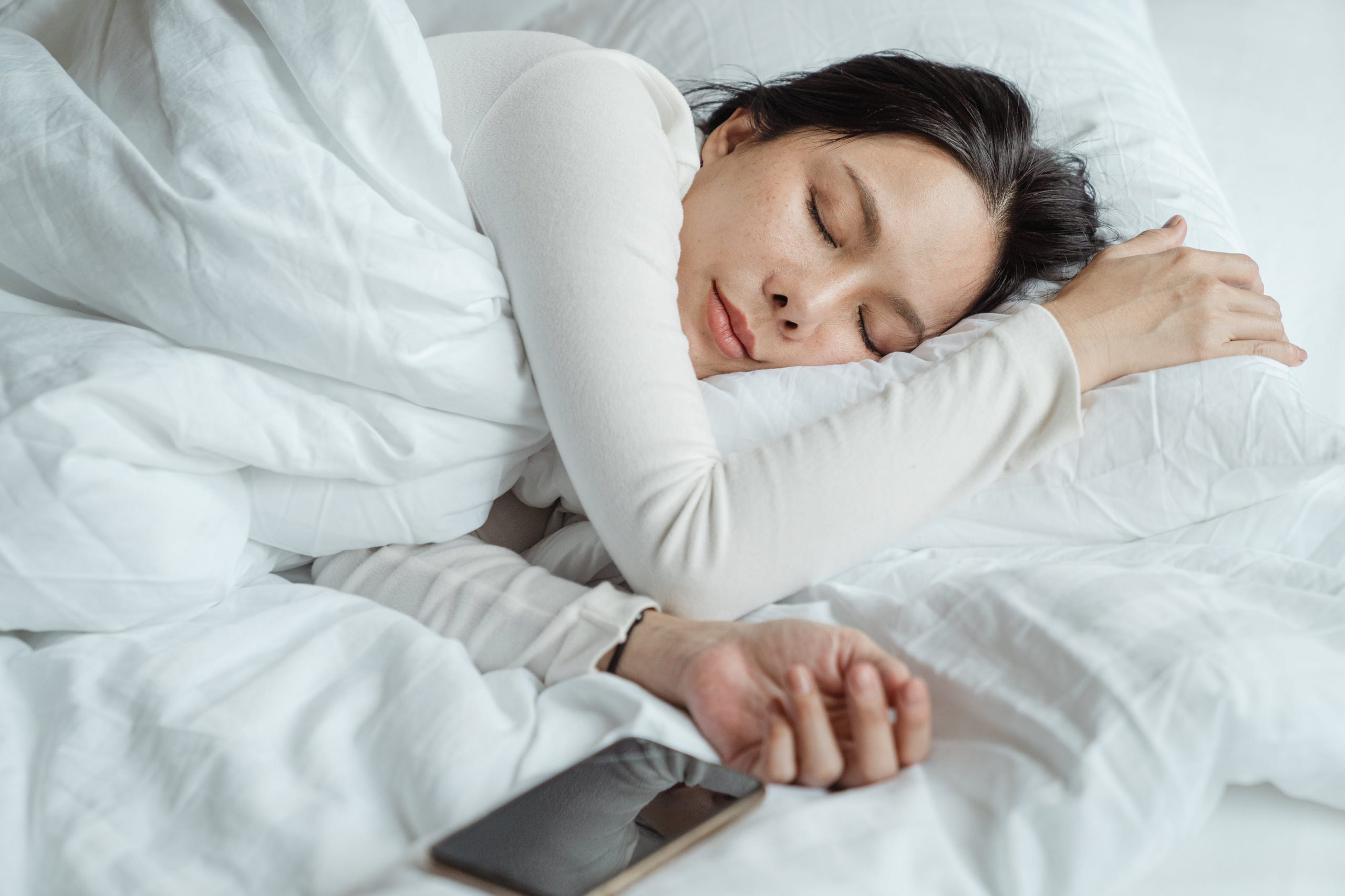 Bien dormir : les 8 habitudes du soir à adopter