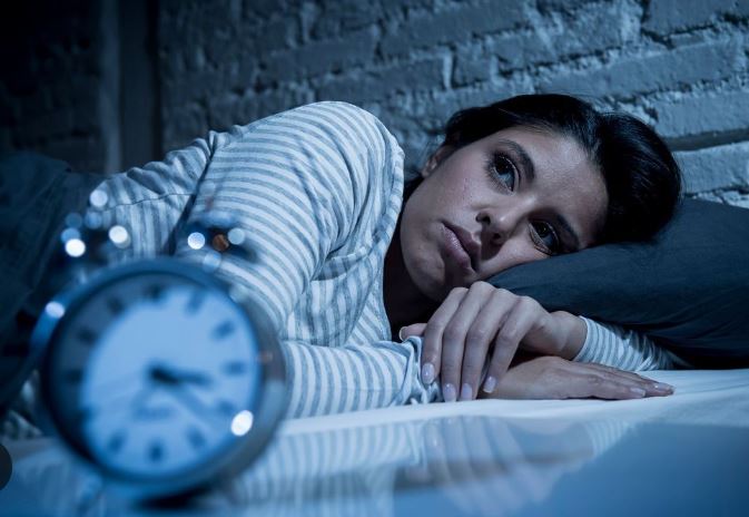 Lumière bleue et sommeil : Comment cette lumière affecte-t-elle nos nuits ?
